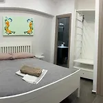 Rosso Taormina جيارديني ناكسوس