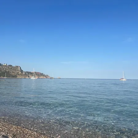 Rosso Taormina 招待所