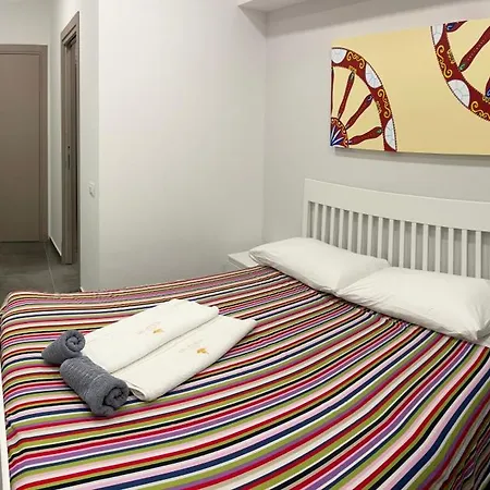 Rosso Taormina Gæstehus Giardini Naxos