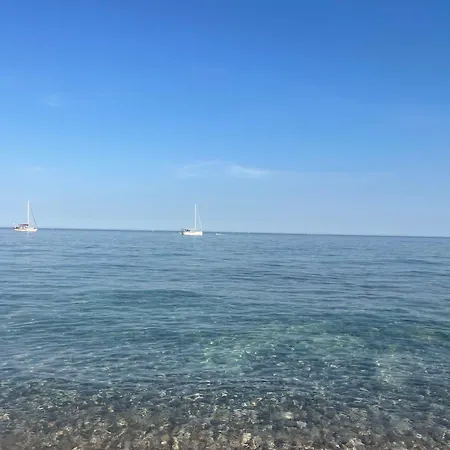 Rosso Taormina 4*
