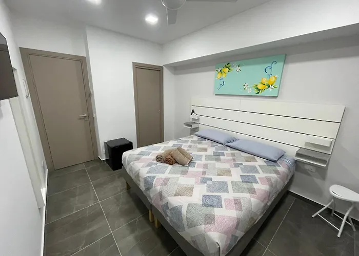 Rosso Taormina 3* Giardini Naxos