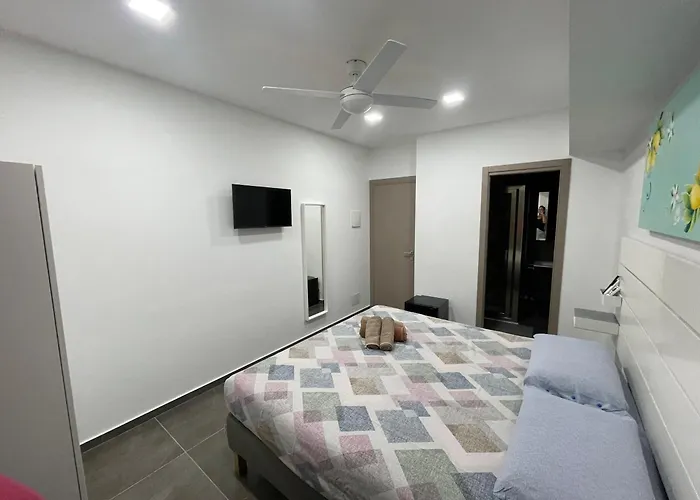 Rosso Taormina Affittacamere