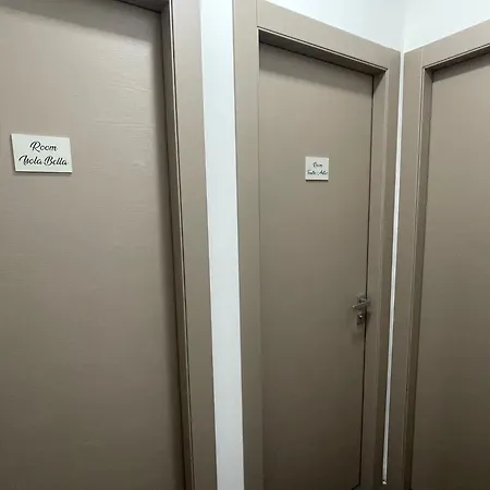 招待所 Rosso Taormina 3*