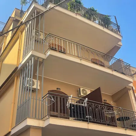 Rosso Taormina