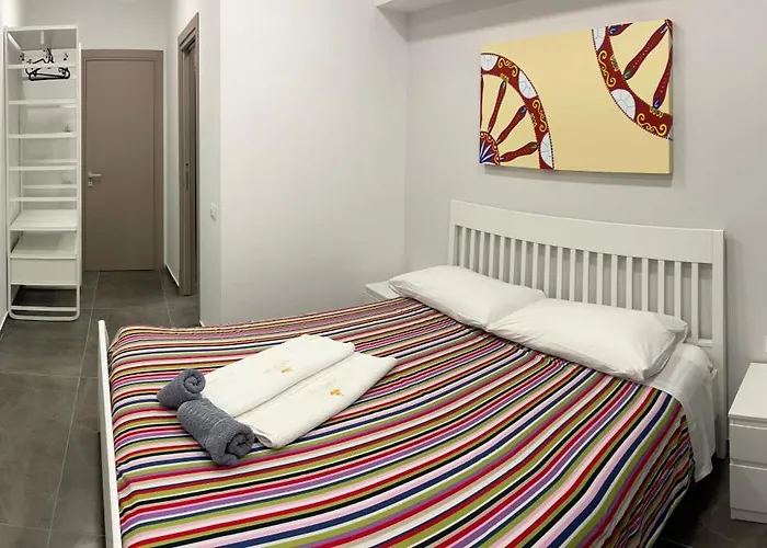 Rosso Taormina Pensión Giardini-Naxos